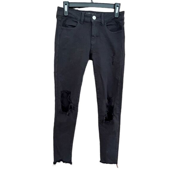 American Eagle Outfitters Denim - AMERICAN Eagle Outfitters black Super Stretch X distressed jeggings size 2.